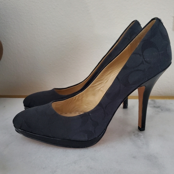 Coach Jacquard Signature Black Pattern Patent Leather Heels Women's Shoe Size 10 - Picture 4 of 13